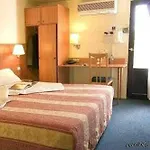 Kyriad Hotel