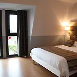 Kyriad Otel 3*