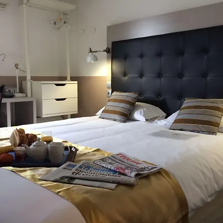 Hotel Kyriad 3*
