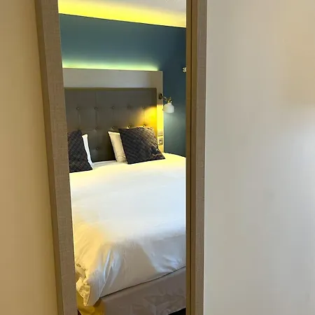 Kyriad Hotel Argenteuil