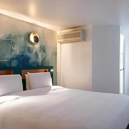 Otel Kyriad Argenteuil