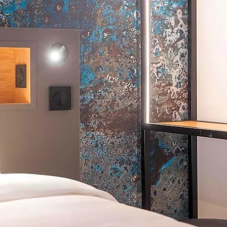 Kyriad Otel 3*