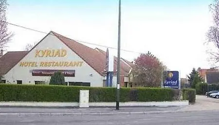 Kyriad Отель